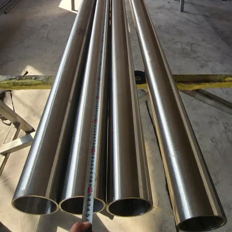 Nerezová ocel 321 ASTM A213 A249 A269 A312 A376 UNS S32100 Bezešvé svařované trubky